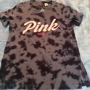 Victoria’s Secret Pink t shirt